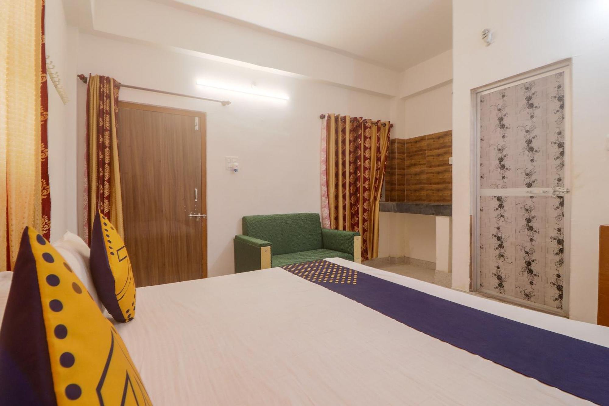 Spot On Hotel Om Kanha Bilāspur Eksteriør bilde